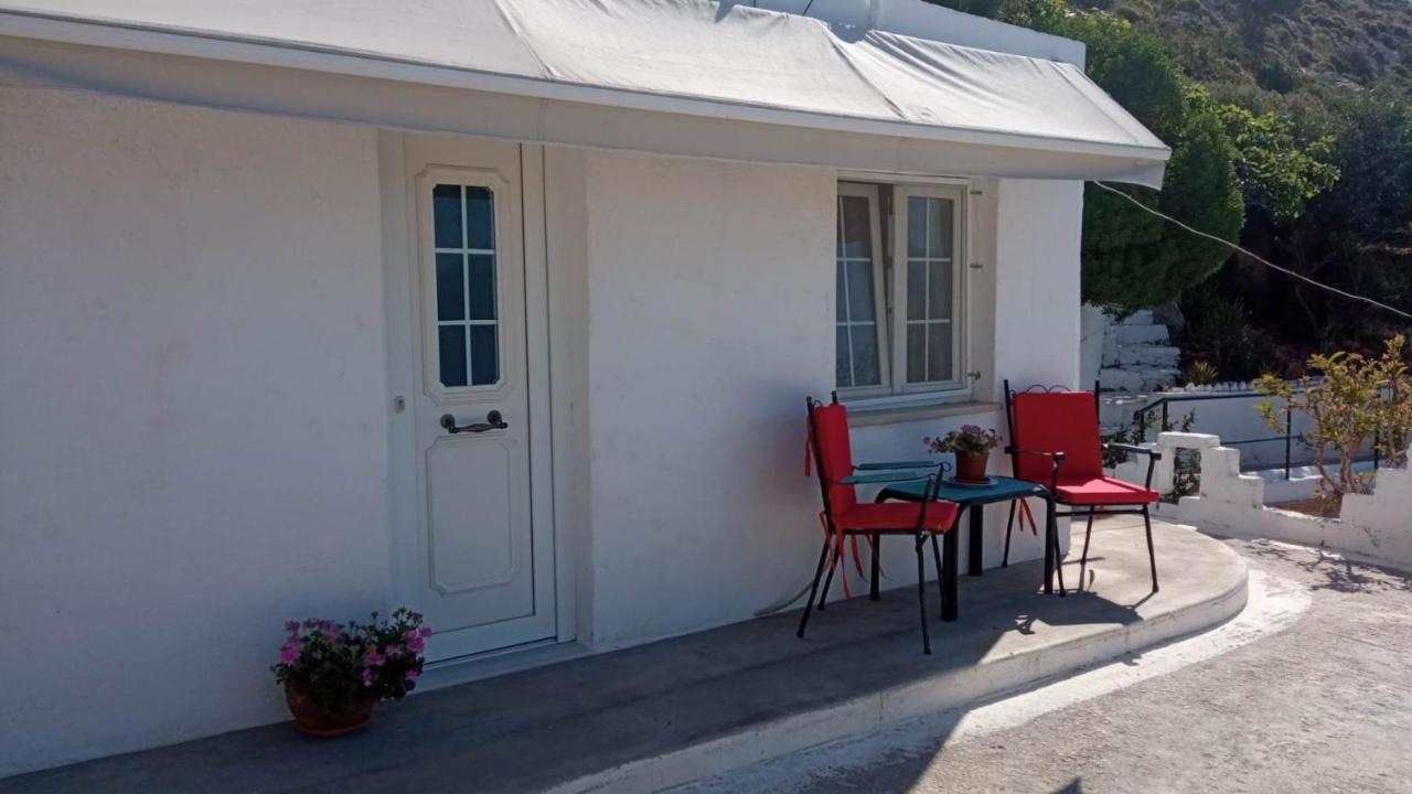 Sweet Home With Two Beds -One Single Room- With Beautiful View! Agia Marina  Exteriér fotografie